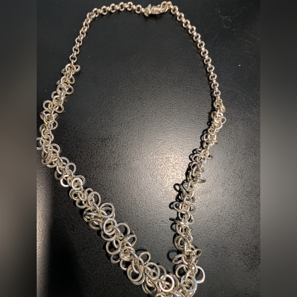 Avon Silver Loop Necklace